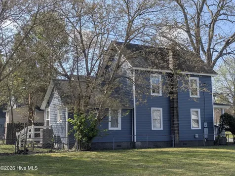 710 Beech Street Elizabeth City NC 27909