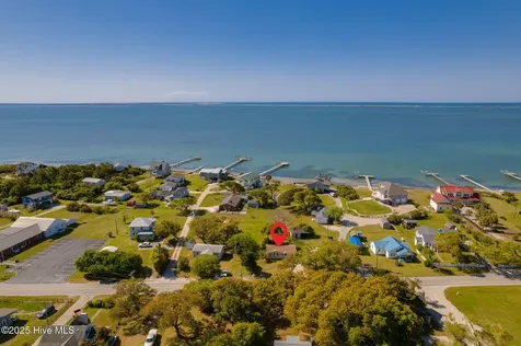 1072 Island Road Harkers Island NC 28531