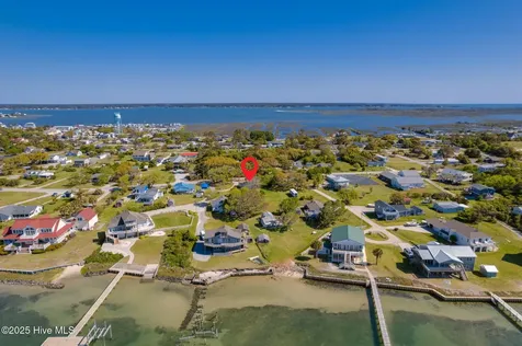 1072 Island Road Harkers Island NC 28531