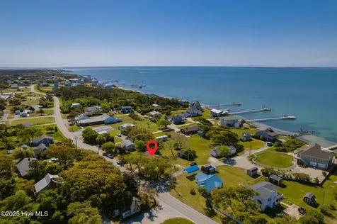1072 Island Road Harkers Island NC 28531