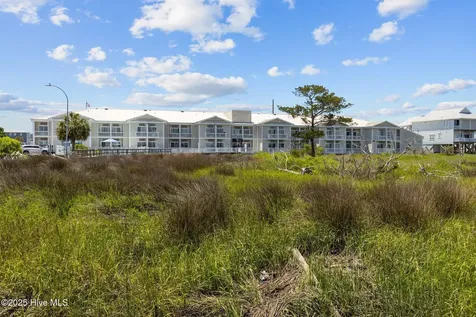 602 W Fort Macon Road Atlantic Beach NC 28512