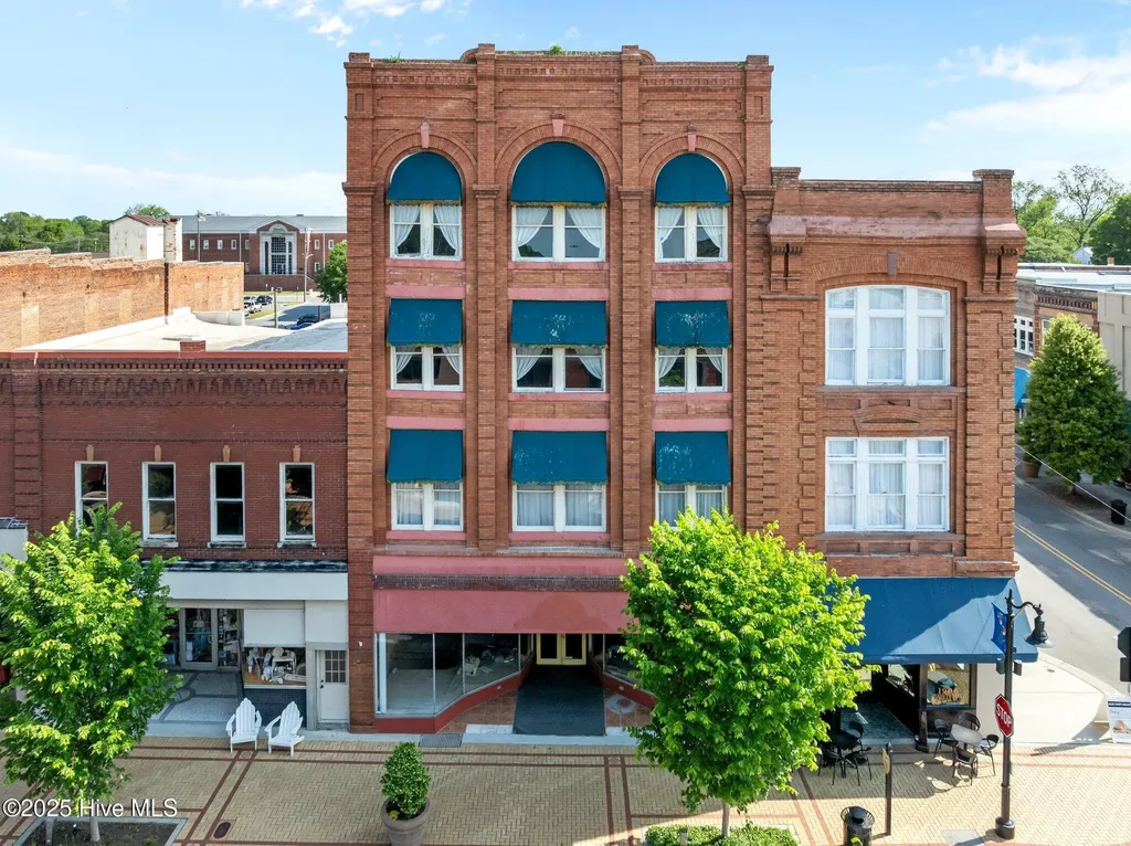106 W Main Street Washington NC 27889