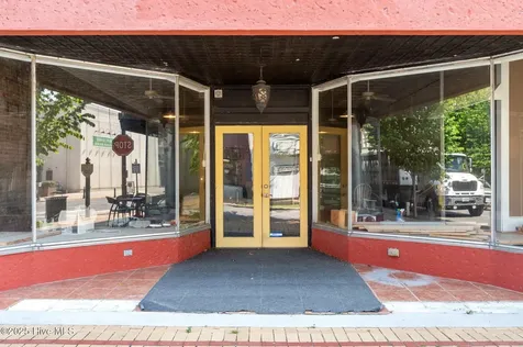 106 W Main Street Washington NC 27889