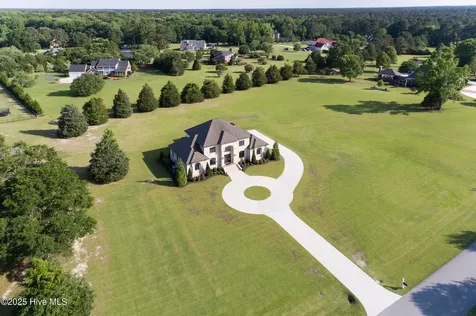 541 White Horse Drive Greenville NC 27834