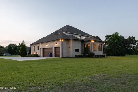 541 White Horse Drive Greenville NC 27834