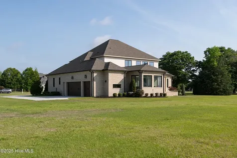 541 White Horse Drive Greenville NC 27834