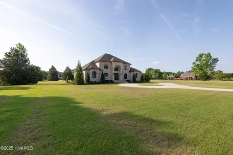 541 White Horse Drive Greenville NC 27834