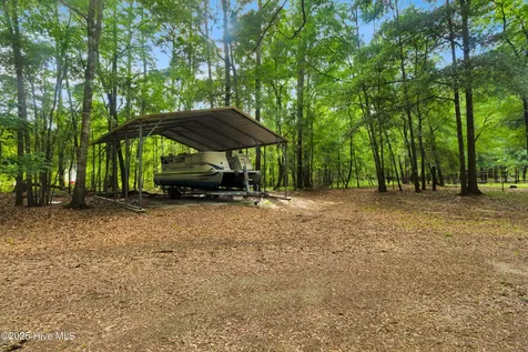 1913 Jimmys Road New Bern NC 28560
