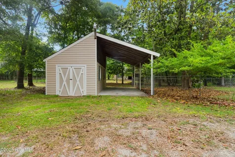 1913 Jimmys Road New Bern NC 28560