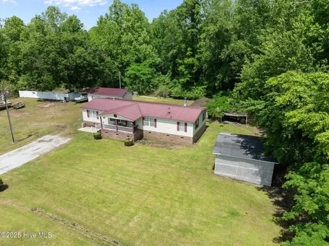 86 Mel Lane Washington NC 27889