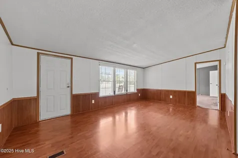 86 Mel Lane Washington NC 27889