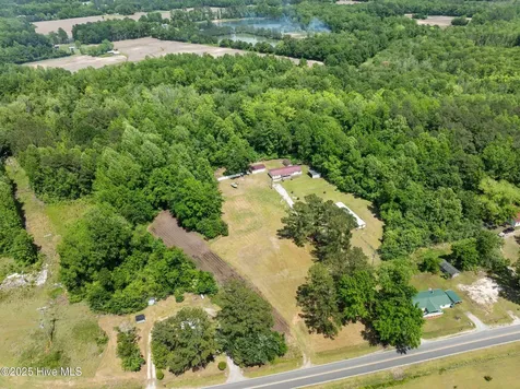 86 Mel Lane Washington NC 27889