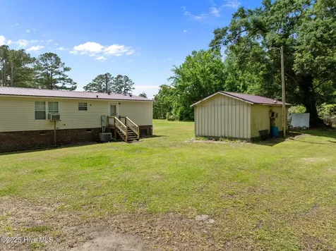 86 Mel Lane Washington NC 27889