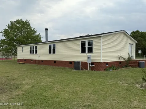 1071 Red Hill Road Mount Olive NC 28365