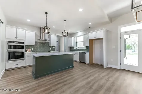 1104 Soundside Road Edenton NC 27932