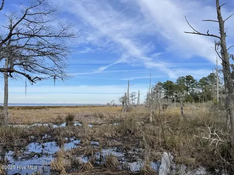 257 Garbacon Drive Beaufort NC 28516