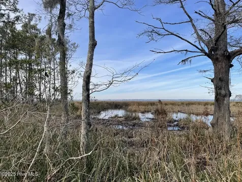 257 Garbacon Drive Beaufort NC 28516