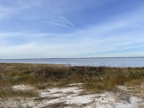 257 Garbacon Drive Beaufort NC 28516