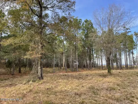 257 Garbacon Drive Beaufort NC 28516
