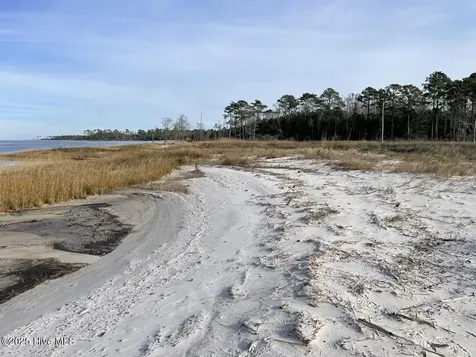 257 Garbacon Drive Beaufort NC 28516