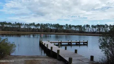 257 Garbacon Drive Beaufort NC 28516