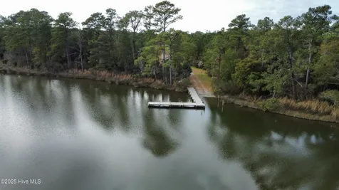 257 Garbacon Drive Beaufort NC 28516