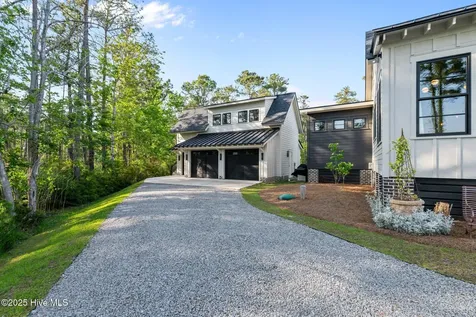 628 E Harborside Road Oriental NC 28571