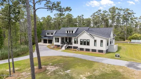 628 E Harborside Road Oriental NC 28571