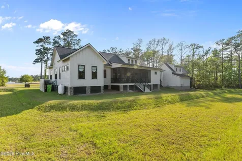 628 E Harborside Road Oriental NC 28571
