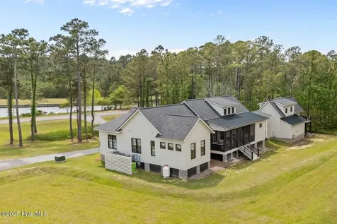 628 E Harborside Road Oriental NC 28571