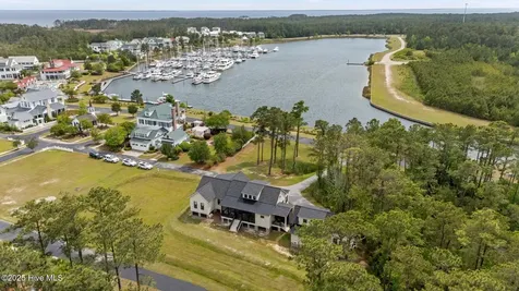 628 E Harborside Road Oriental NC 28571
