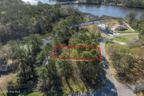 1111 River Drive SW Calabash NC 28467