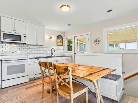 118 Seaside Street Holden Beach NC 28462