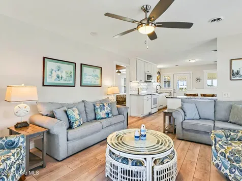 118 Seaside Street Holden Beach NC 28462