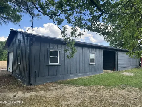 5325 Old White Oak Road Nashville NC 27856