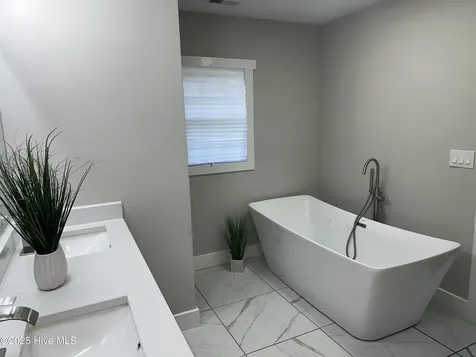 5325 Old White Oak Road Nashville NC 27856