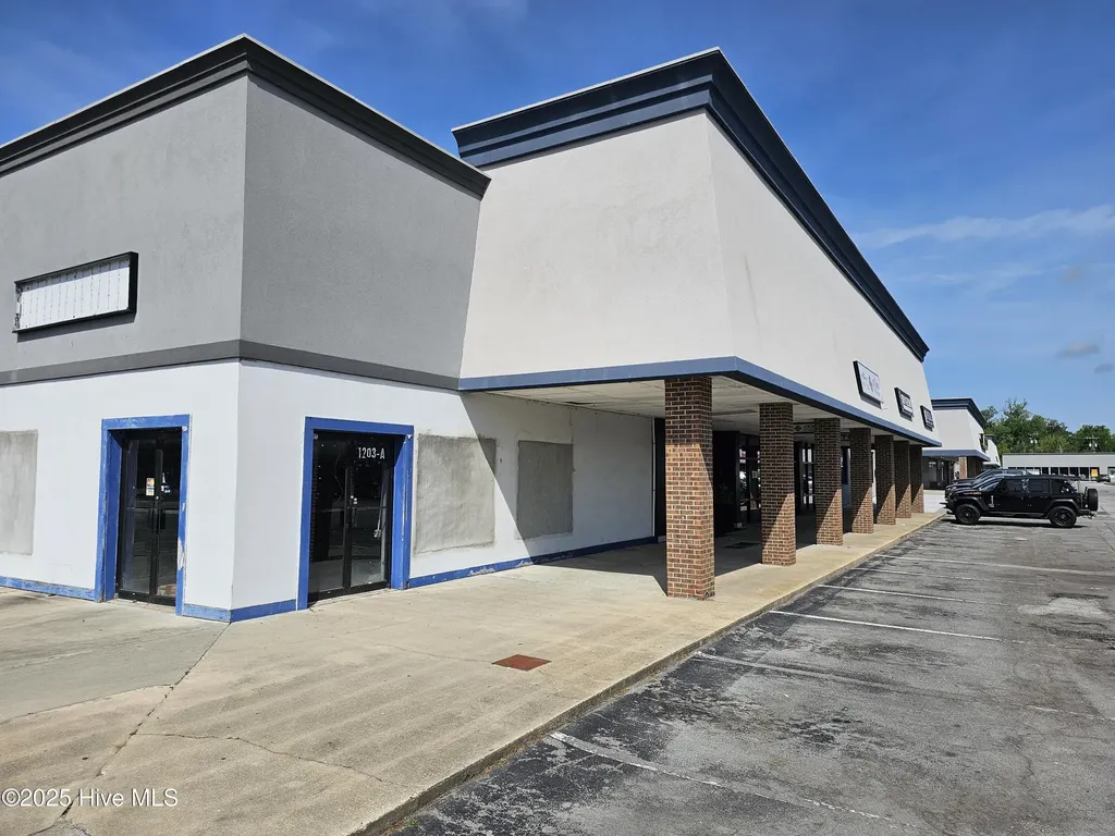 1203 Hargett Jacksonville NC 28540