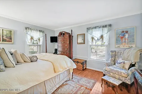 5909 Dutchman Creek Road Southport NC 28461
