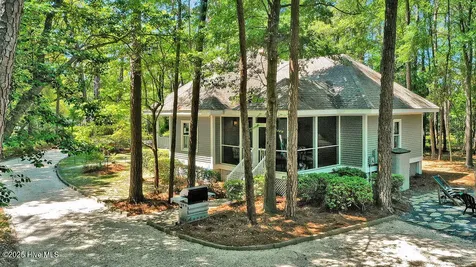 5909 Dutchman Creek Road Southport NC 28461