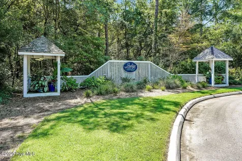5909 Dutchman Creek Road Southport NC 28461