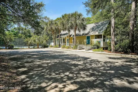 5909 Dutchman Creek Road Southport NC 28461