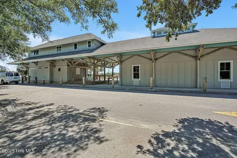 5909 Dutchman Creek Road Southport NC 28461