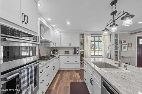 105 N Main Street Bath NC 27808