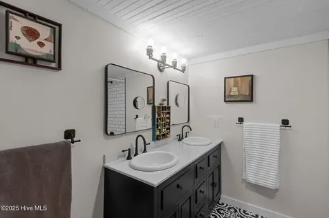 105 N Main Street Bath NC 27808