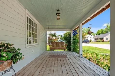 105 N Main Street Bath NC 27808