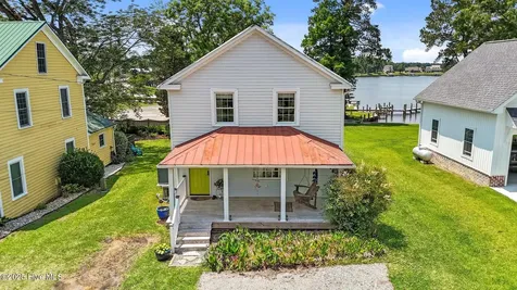105 N Main Street Bath NC 27808