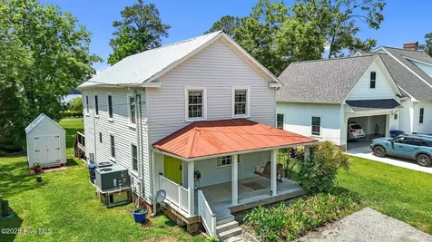 105 N Main Street Bath NC 27808