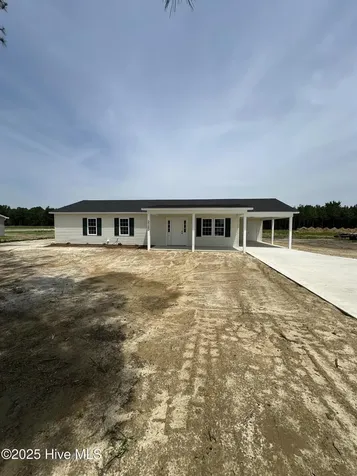 2153 Rowan Road Clinton NC 28328