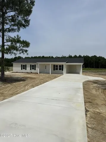 2153 Rowan Road Clinton NC 28328