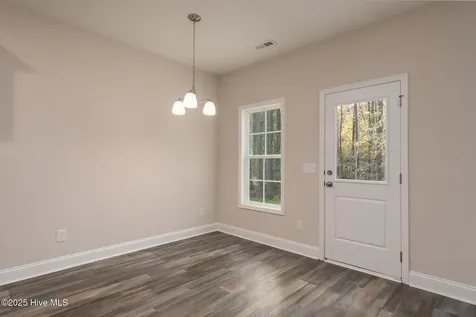 211 Brighttown Road Maysville NC 28555